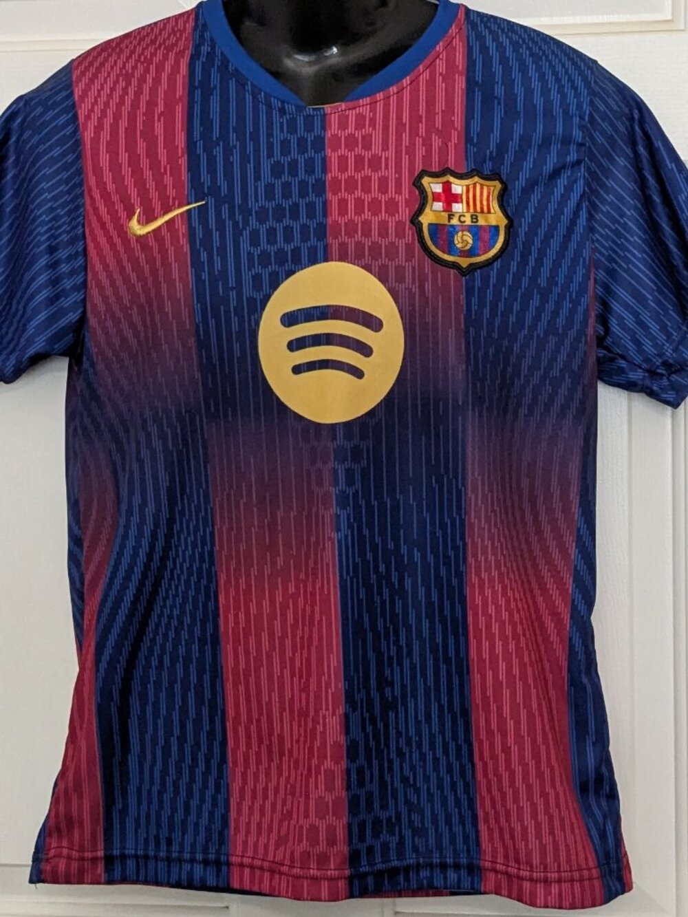 Barcelona 25/26 Home Soccer Shirt with Lamine Yamal 19 Printing .